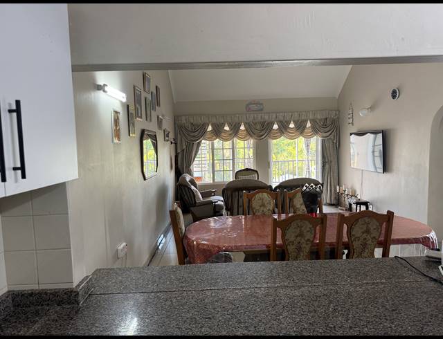 2 BEDROOM SECTIONAL TITLE FOR SALE IN MALVERN